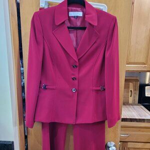 Tahari Deep Red Pant Suit with Black/Shiny Grey Buttons Size 8P